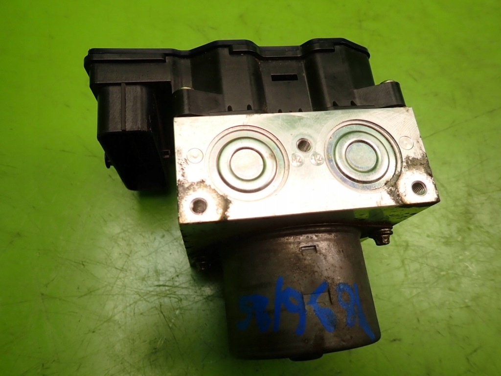 Насос abs toyota corolla e12 02r 027304571 89541-02030; 44510-02050; Киев