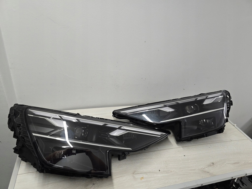 фото №1, Лампа левая правая audi q8 lift matrix полный