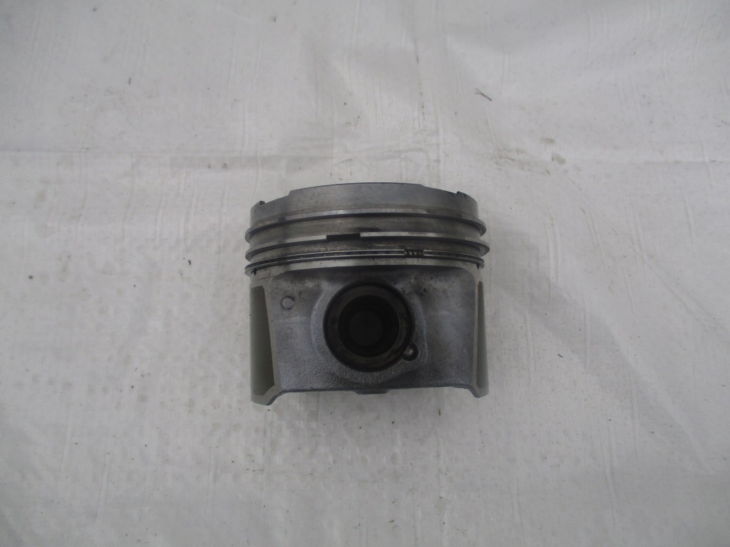 фото №1, Поршень 1.6 crdi kia sportage ceed hyundai i30 i40