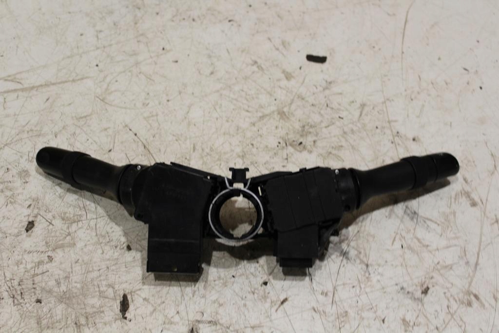 фото №8, Перемикачі перемикачі lexus is 220 17f100