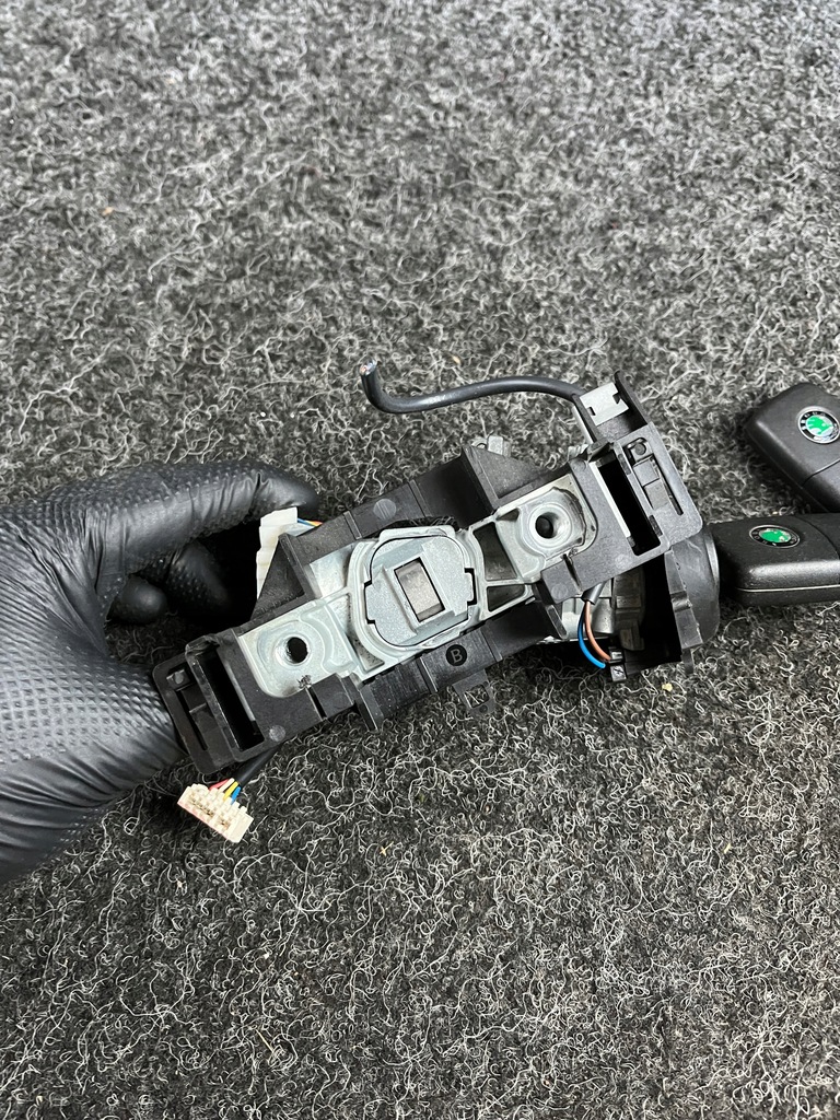 фото №5, Skoda octavia ii замок зажигания ключ 1k0905851b 6k0905865