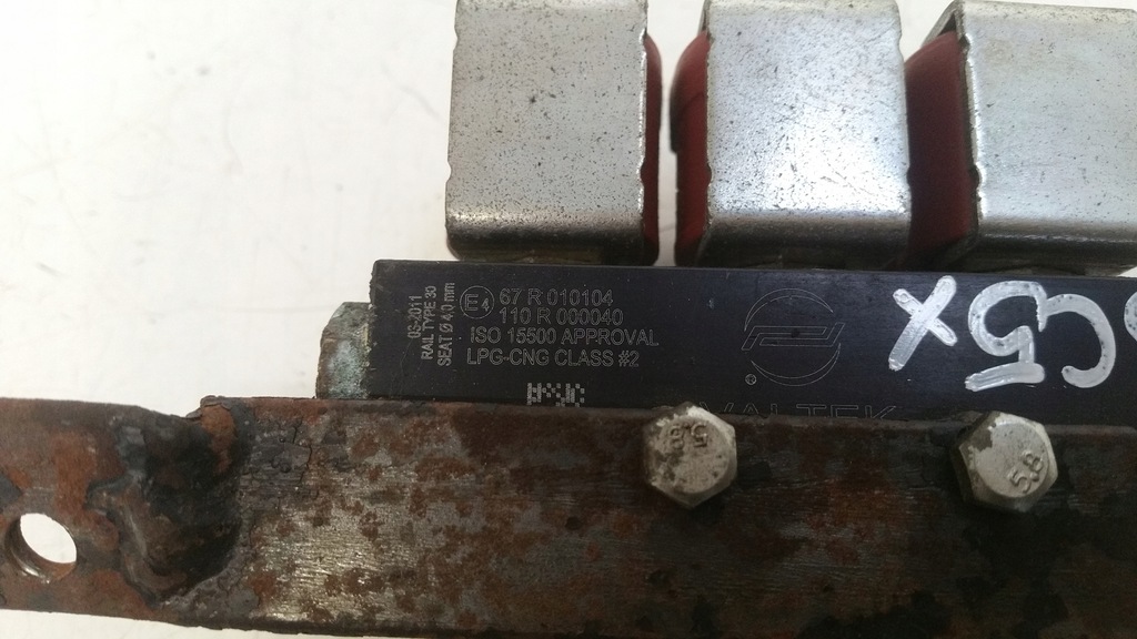 фото №5, Молдинг упорскування 110r000040 audi a6 c5