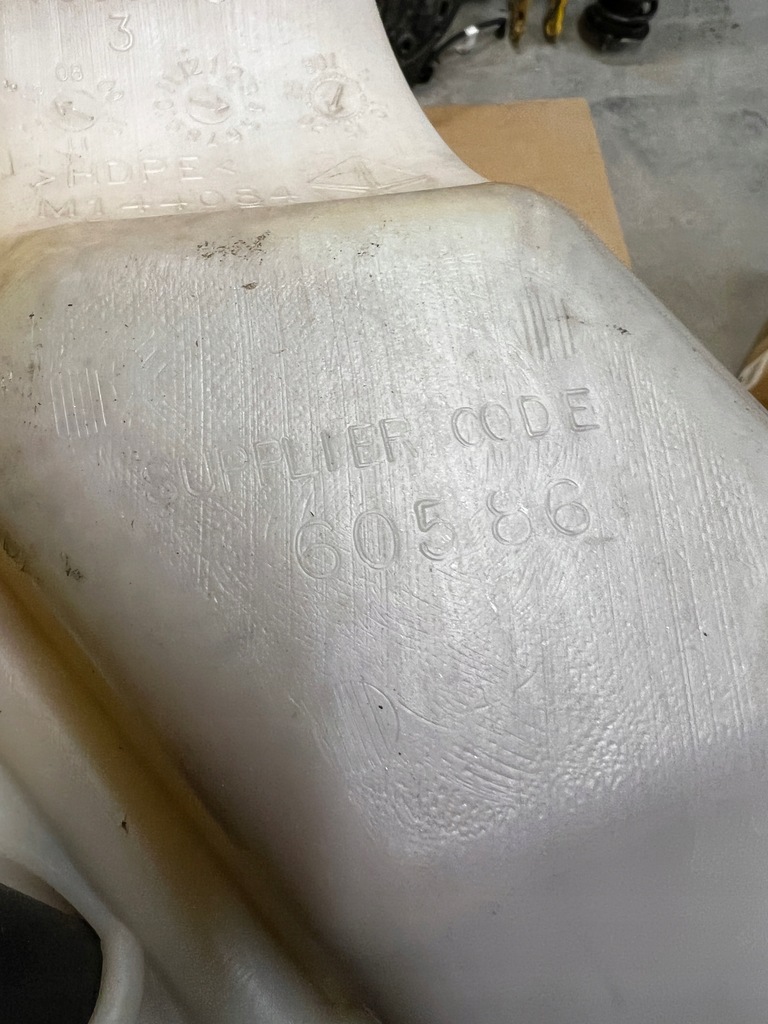 фото №7, Бачок бачок розширювальний jeep grand cherokee wk2