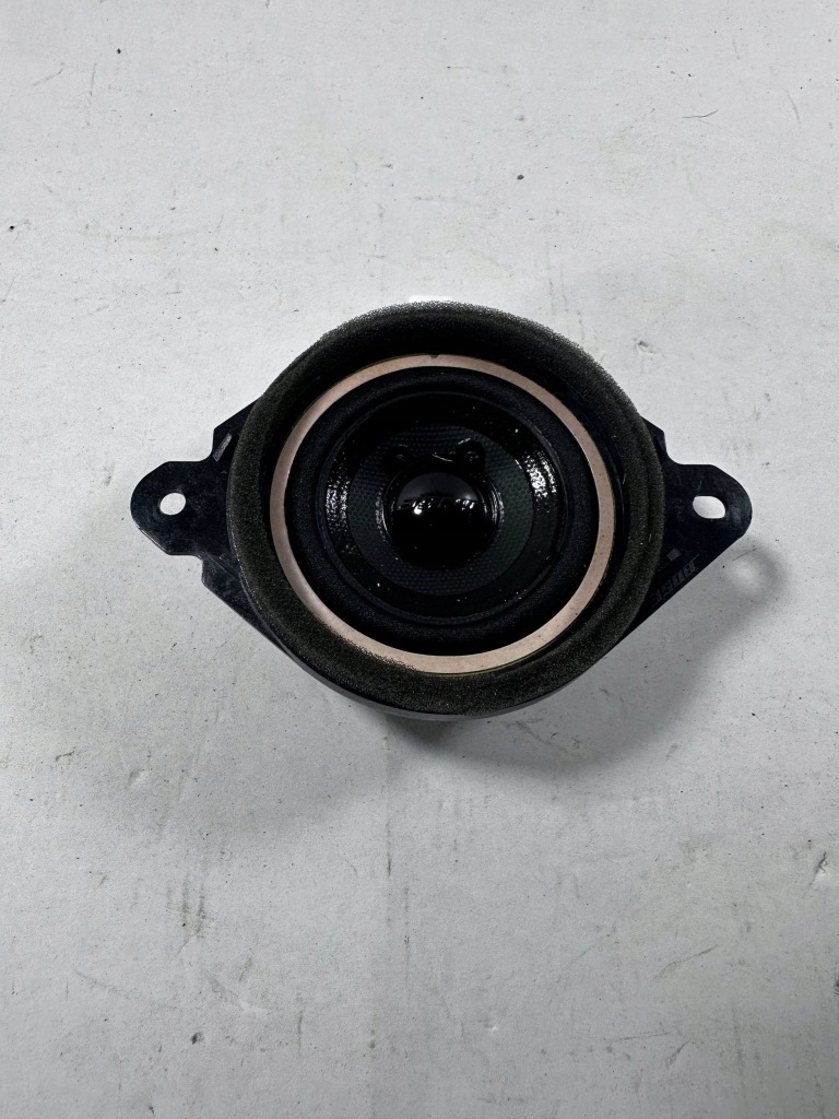 Купити Mazda 3 bm динамік консолі bose bgw566a60
