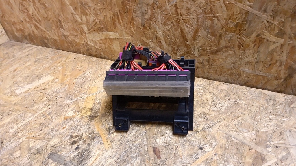 фото №1, Vw sharan galaxy alhambra 1.9 tdi 02r r коробка запобіжників