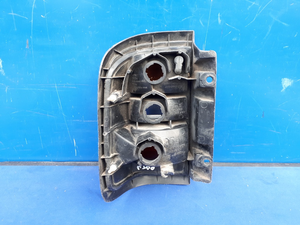 фото №6, Nissan pathfinder r50 96-02 лампа задняя правая