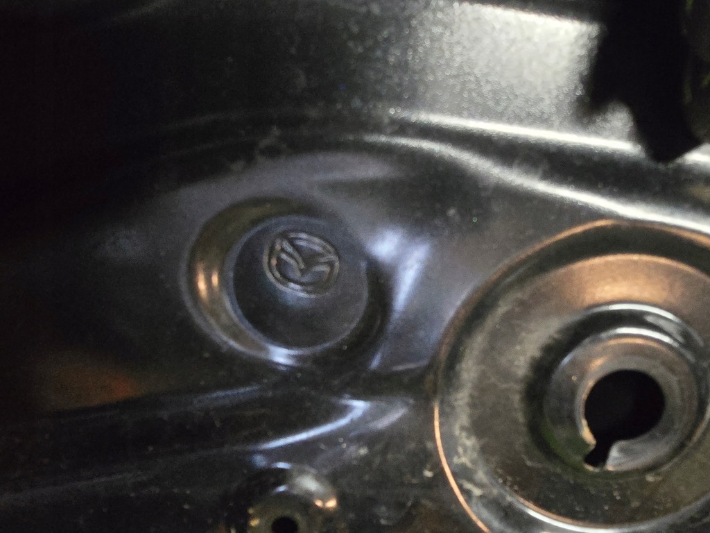 фото №6, Капот крышка двигателя mazda 3 iii iv bp