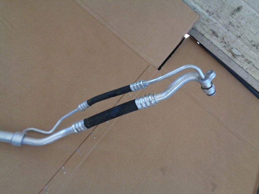 Mercedes sl r231 пабтрубок  труба шланг кондиционера Оригинал