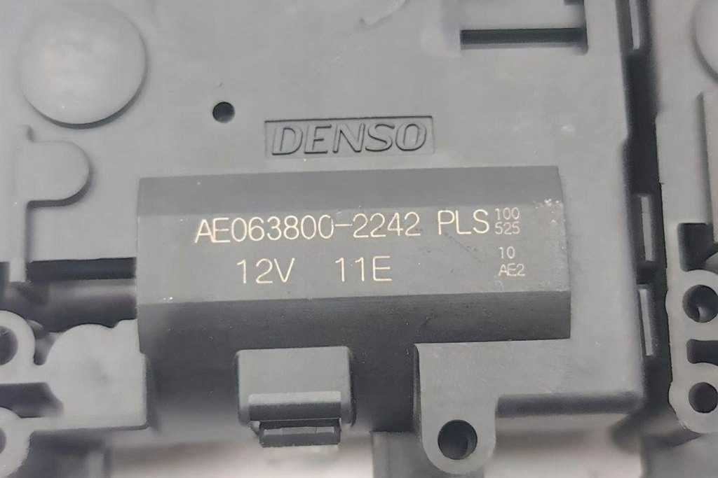 фото №12, Клапани керуючий обігрівачі toyota 0638009004 1.8l 2022