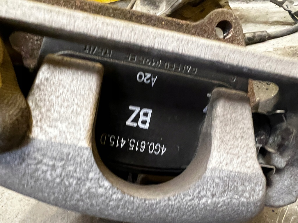 фото №12, Комплект гальмівні диски супорти гальмівні колодки гальмівні audi a8 d4