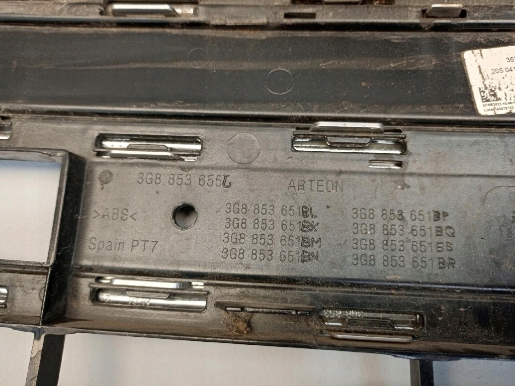 Vw arteon 3g8 r-line рестайлінг  2020- решітка радіатора решітка  радіатора перед 3g8853655j в Україні