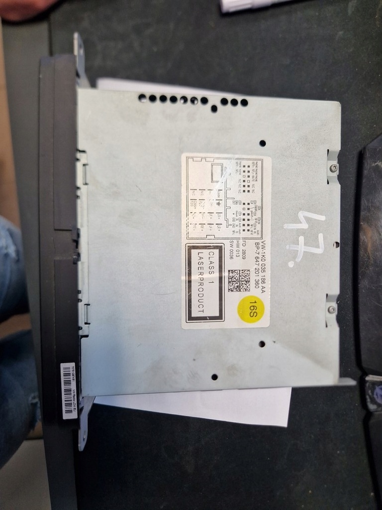 фото №5, Радиопроигрыватель vw golf v 1k0035186aa