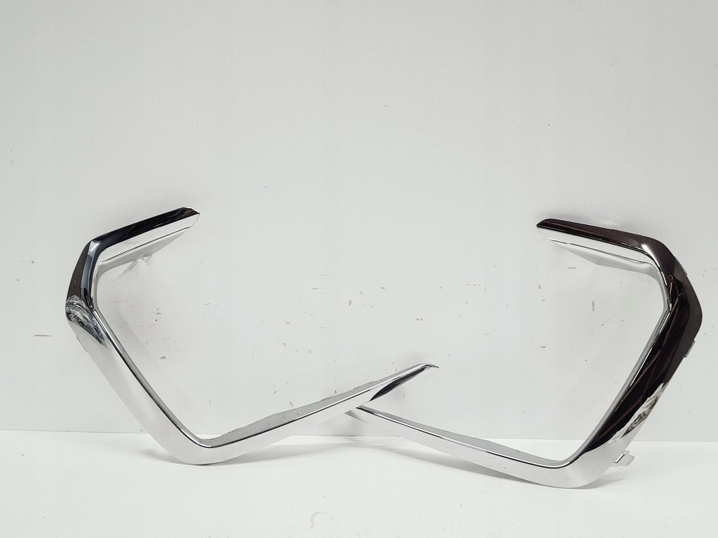 фото №1, Opel crossland 39172243 39172244 хром молдинг бампера левый правый перед