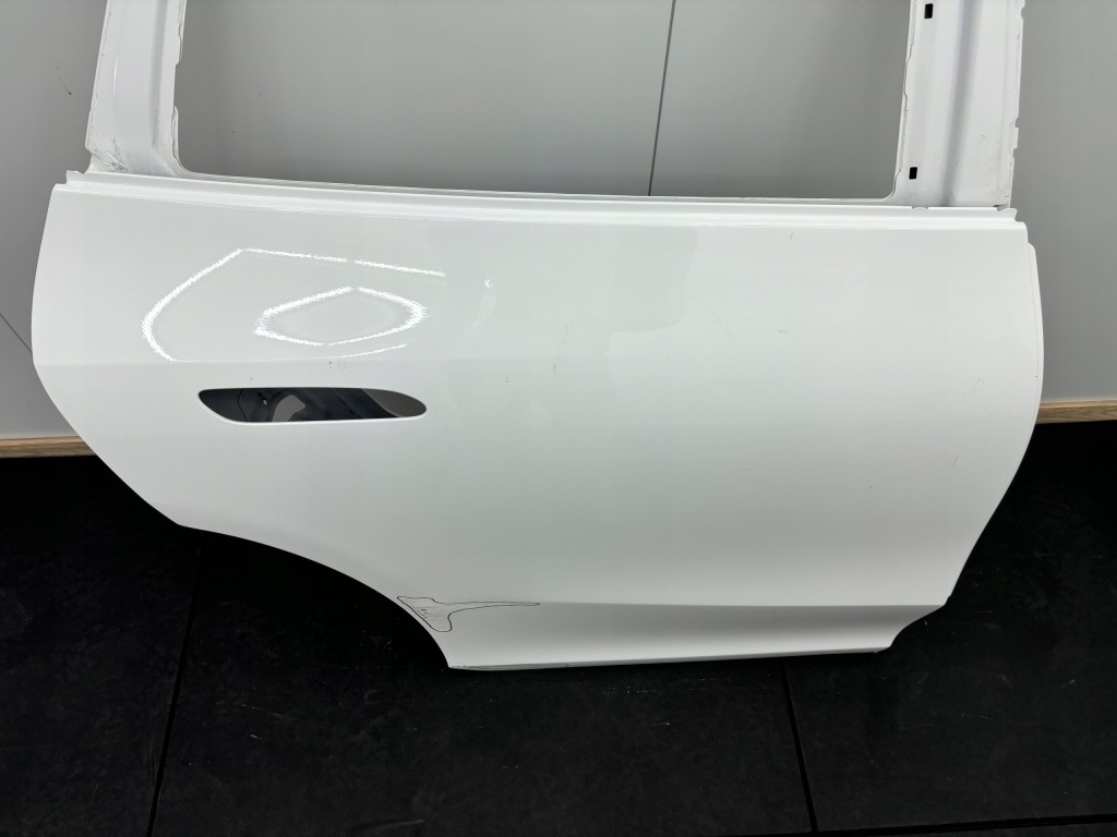 Mercedes eqe w294 suv двері праве задні задня Доставка