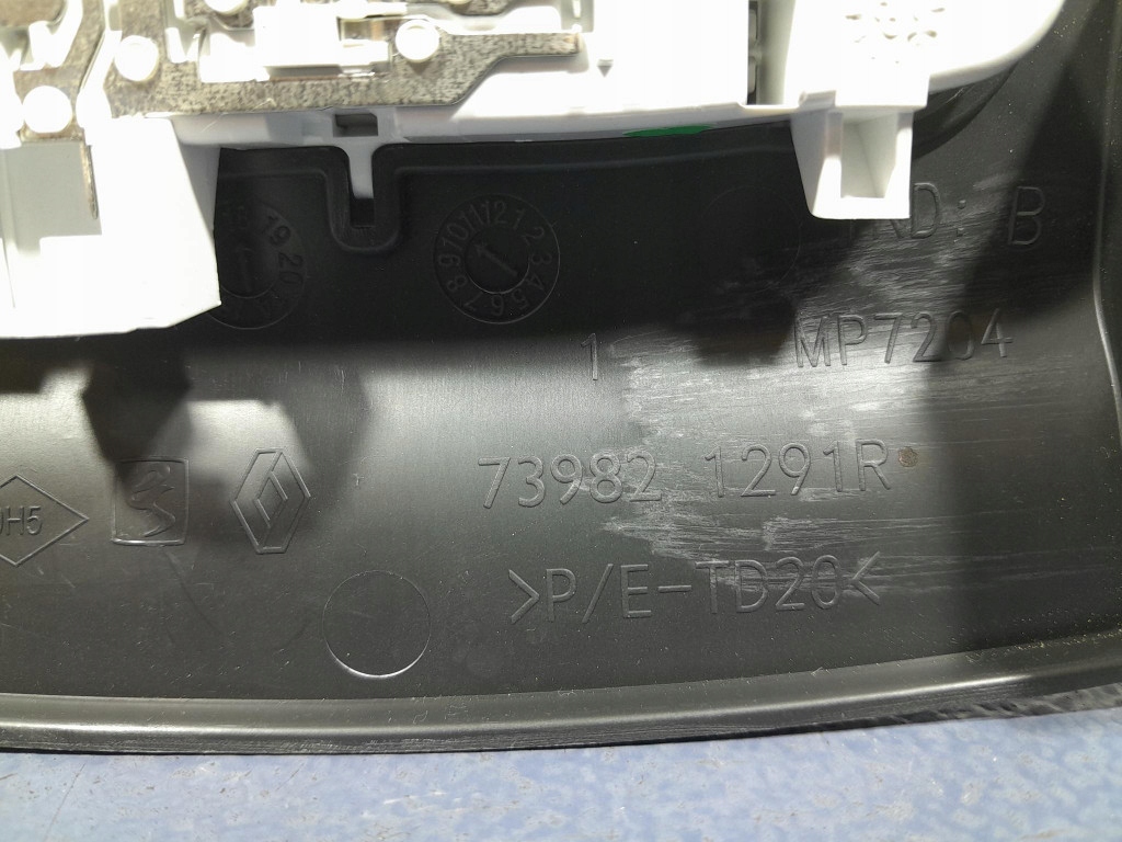 фото №7, Renault megane iv ліхтарі освітлення салону стельовий 2 szt 969806373r