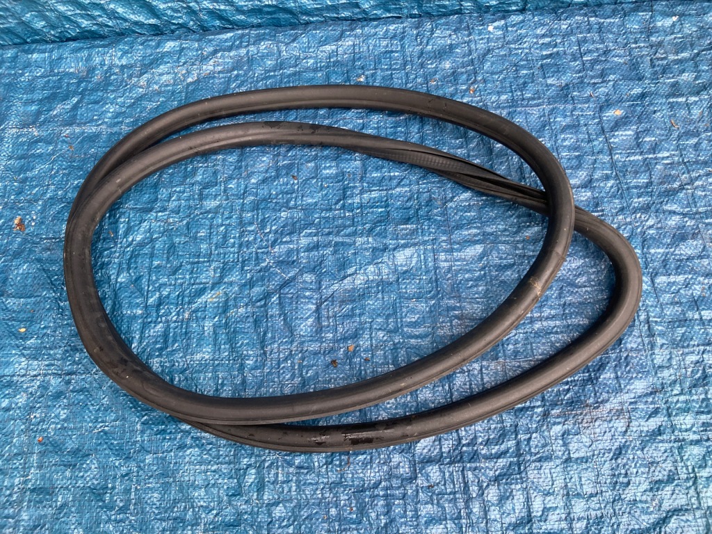 фото №1, Chevrolet cruze 2008-14 прокладка кузовная дверь левый перед