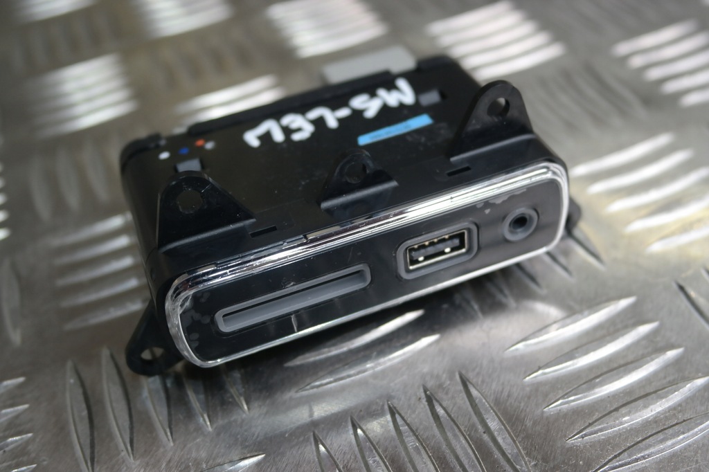 фото №1, Модуль блок управления usb maserati levante 670155166