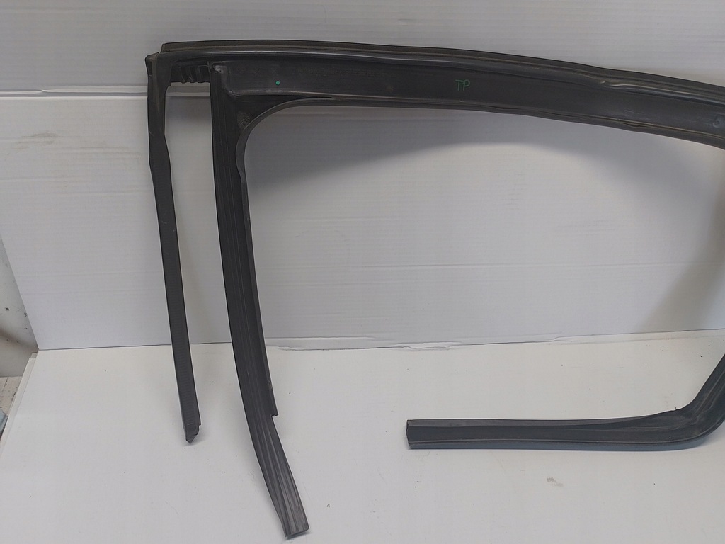 фото №4, Прокладка дверь задняя правый mini countryman r60