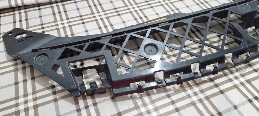 фото №15, Pas верхний кронштейн бампера mercedes a177