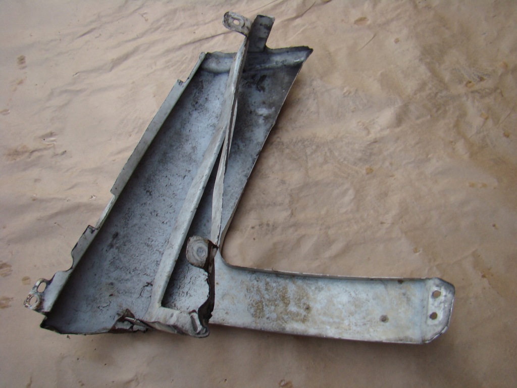 Молдинг права під  фара volkswagen crafter 2006- Оригінал