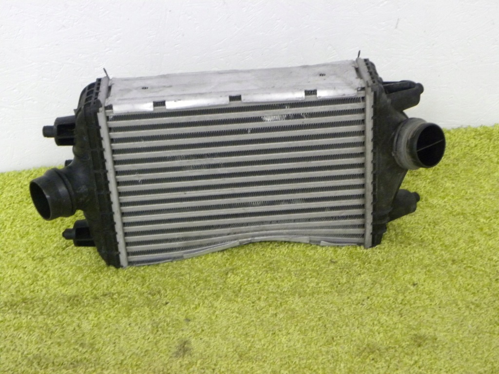 фото №3, Porsche оригинальный номер 99111063972 радиатор интеркулер