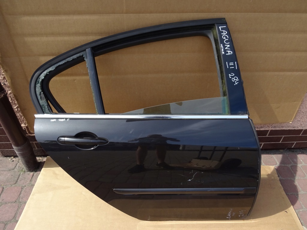 фото №1, Renault laguna iii дверь правое задняя hb отсутствует стекло