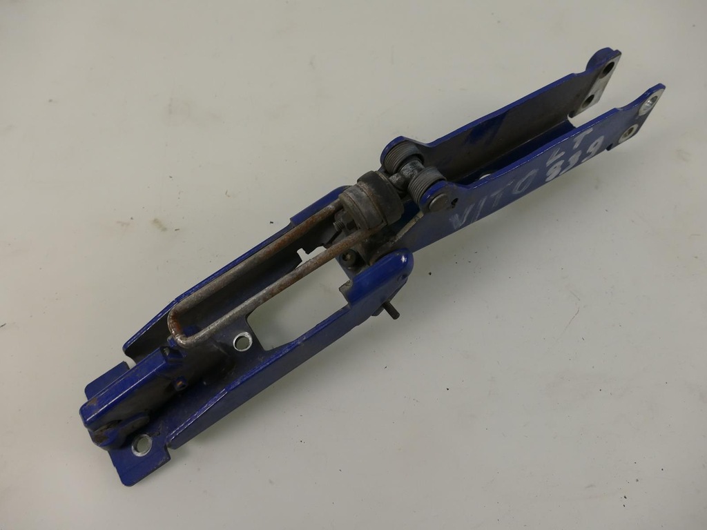 фото №1, Mercedes vito w638 петля двері лівий задня 5376