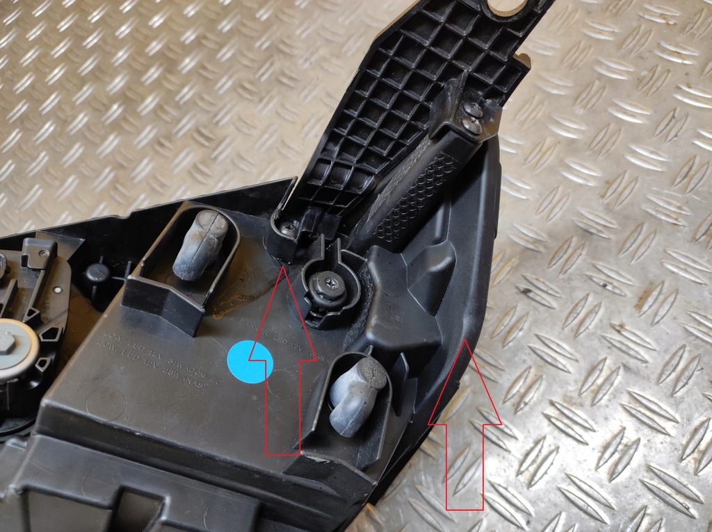 фото №15, Hyundai ioniq 2016- фара лампа права led eu