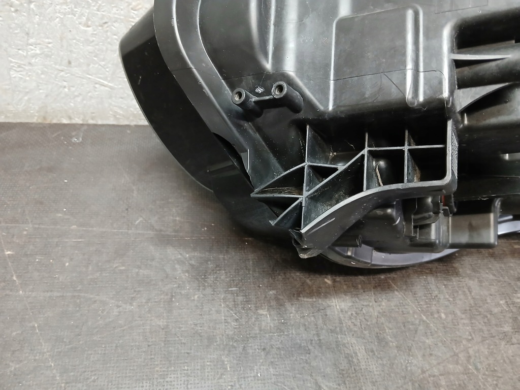 фото №4, Лампа перед права renault scenic iv 4 full led 260109047r