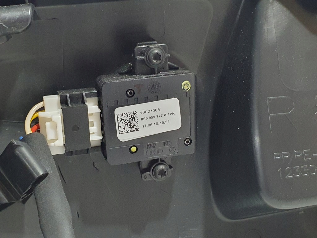 фото №8, Audi a3 8v lift жгут корпус защита сиденье пассажир поясница комплект