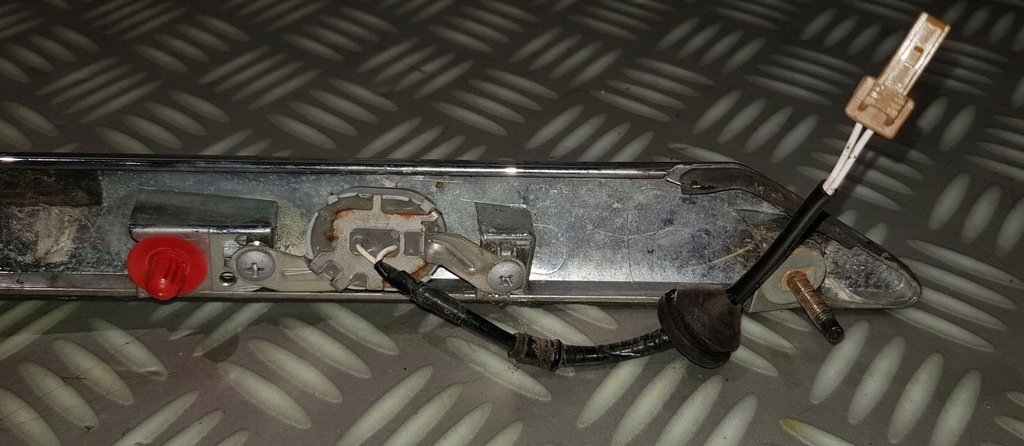 фото №8, Infiniti fx ii qx70 молдинг хром накладка кришки багажника кнопка 12r