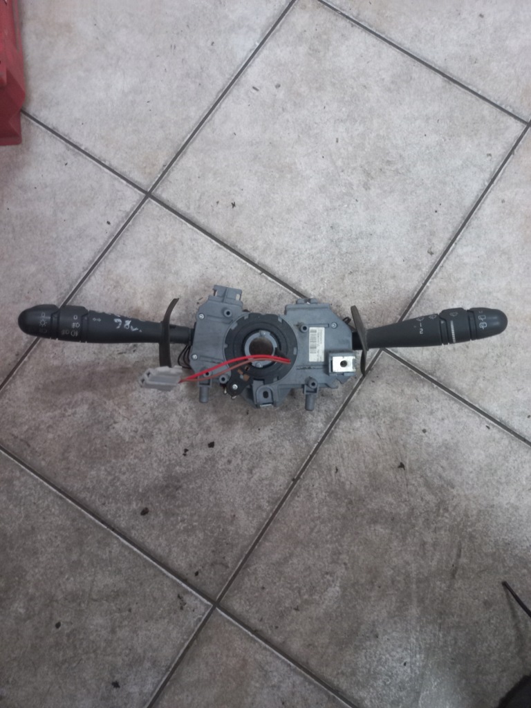 фото №1, Renault scenic i переключатель комбинированный 7700844672l