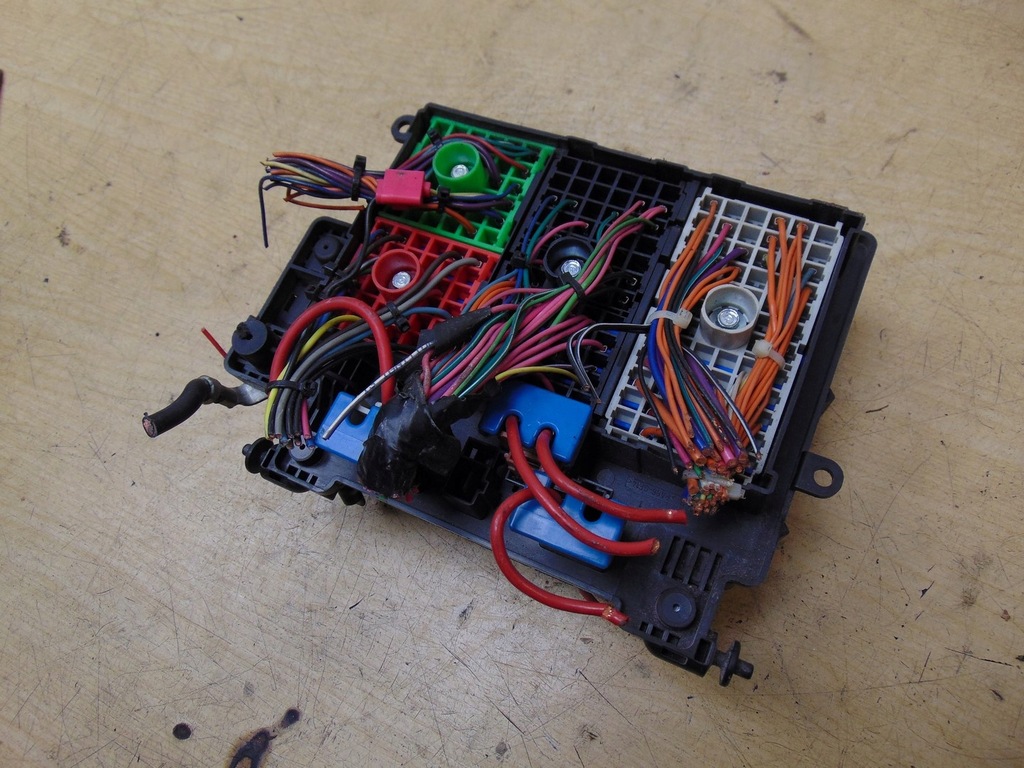 фото №12, Коробка предохранителей chevrolet tahoe 12193645-09