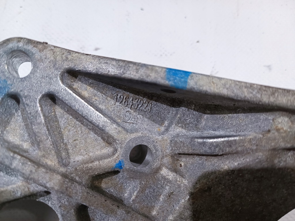 фото №5, Кронштейн кронштейн компрессора кондиционера chevrolet camaro 6.2 ss 2016-