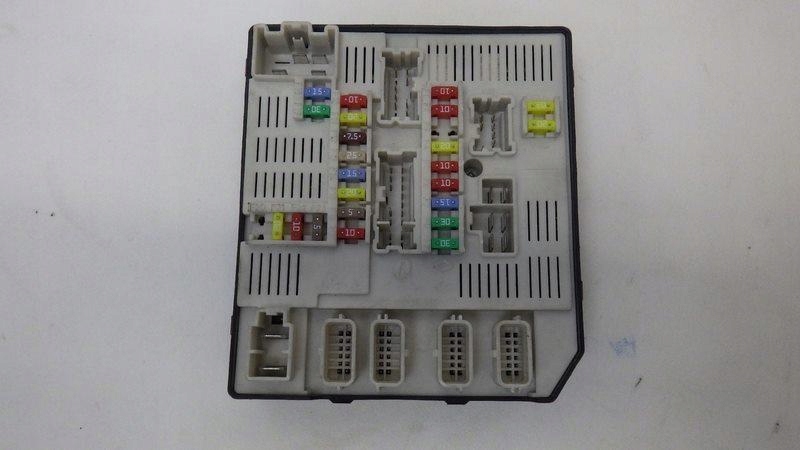 Коробка предохранителей usm renault megane 3 1.5 dci 284b60168r Доставка