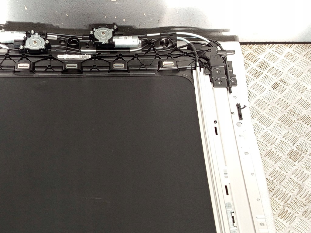 фото №11, Bmw оригинальный номер 9478552 1 f40 люк