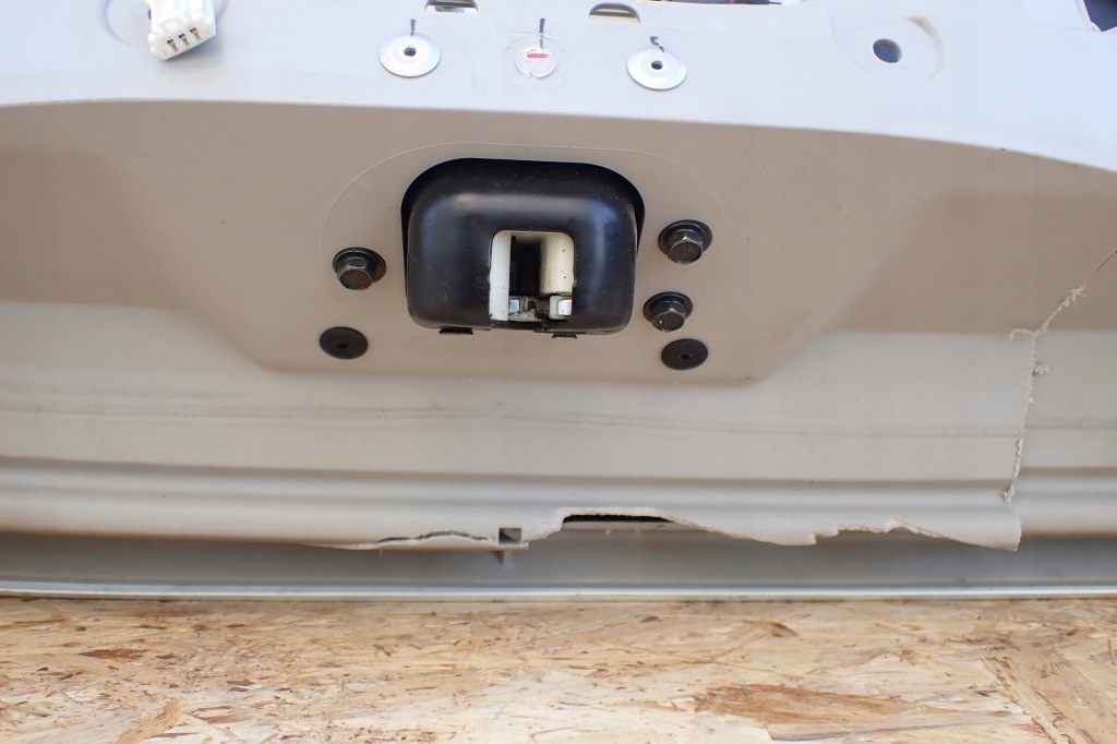 фото №11, Nissan x-trail t32 14- крышка багажника задняя крышка багажника задняя задняя