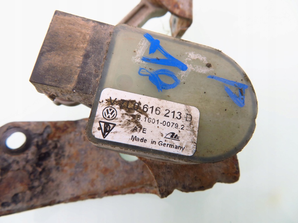 фото №6, Датчик уровня ксенон audi a8 d3 7l0616213d 4e0616572d