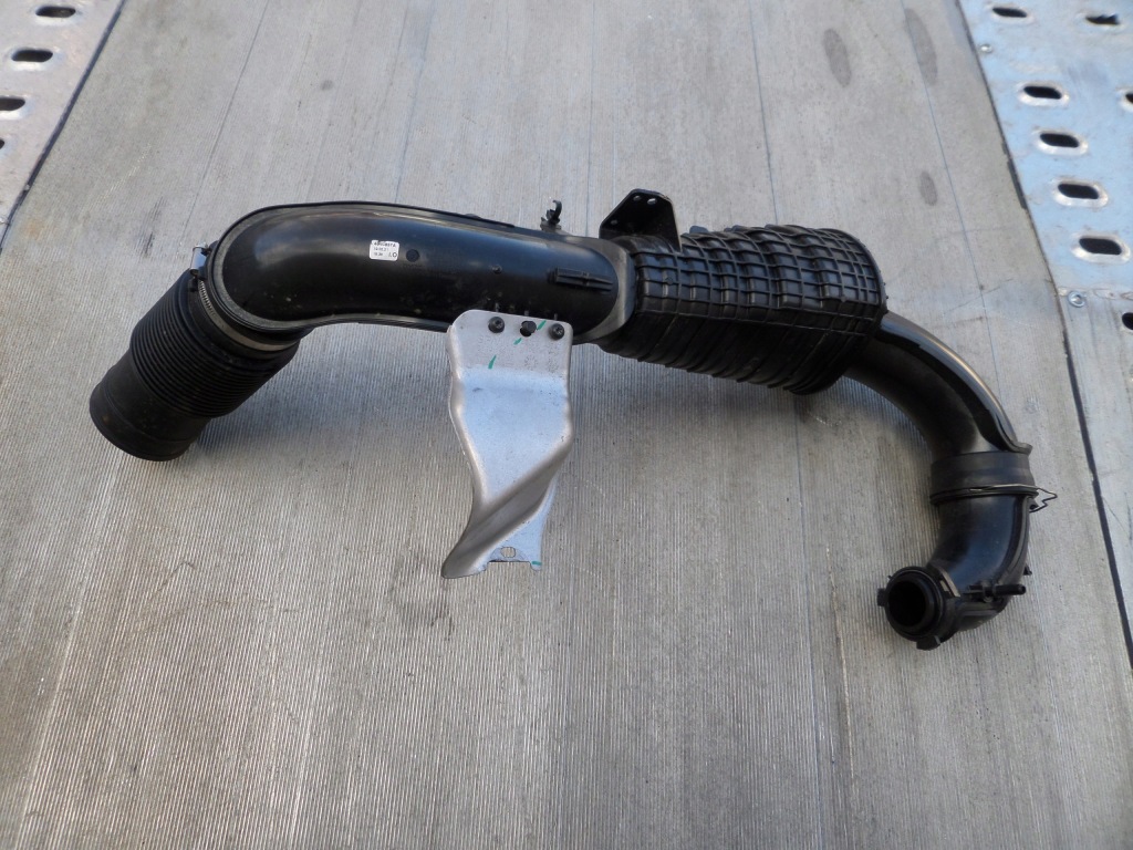 фото №1, Volvo xc40 двигатель 1.5 t шланг воздуха 32222145