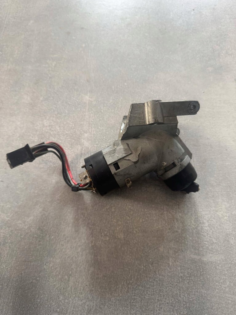 фото №1, Замок зажигания с ключ vito sprinter 2.2 cdi a9014600104