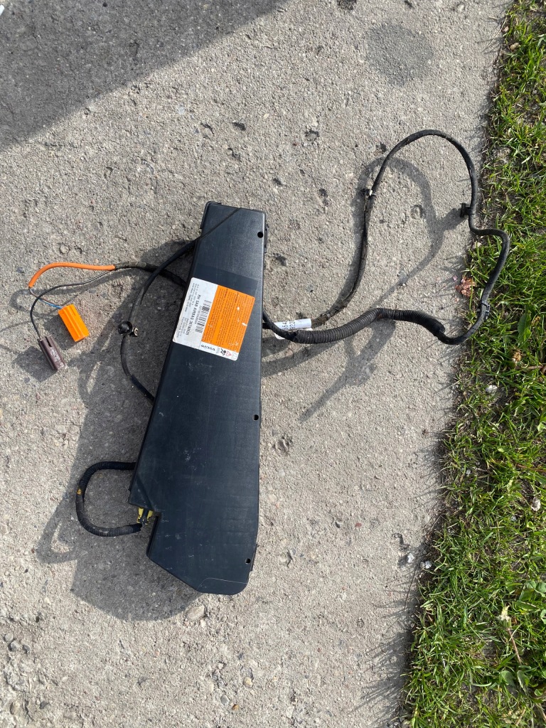 фото №1, Подушка сиденье правый перед volvo s40 ii v50 c30