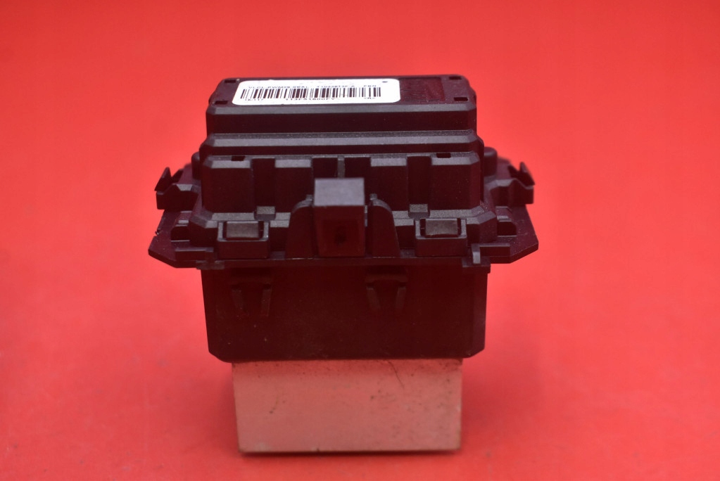 фото №6, Резистор обдув резистор резистор t1033613f mazda mx5 mx-5 4 iv nd 15-21