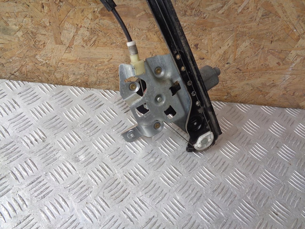 фото №7, Подъемник стекло правый перед chrysler pacifica 03-