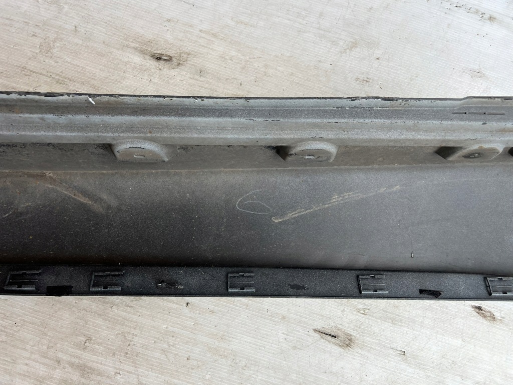 Купити Накладка поріг ліва bmw z4 roadster e89 7192057