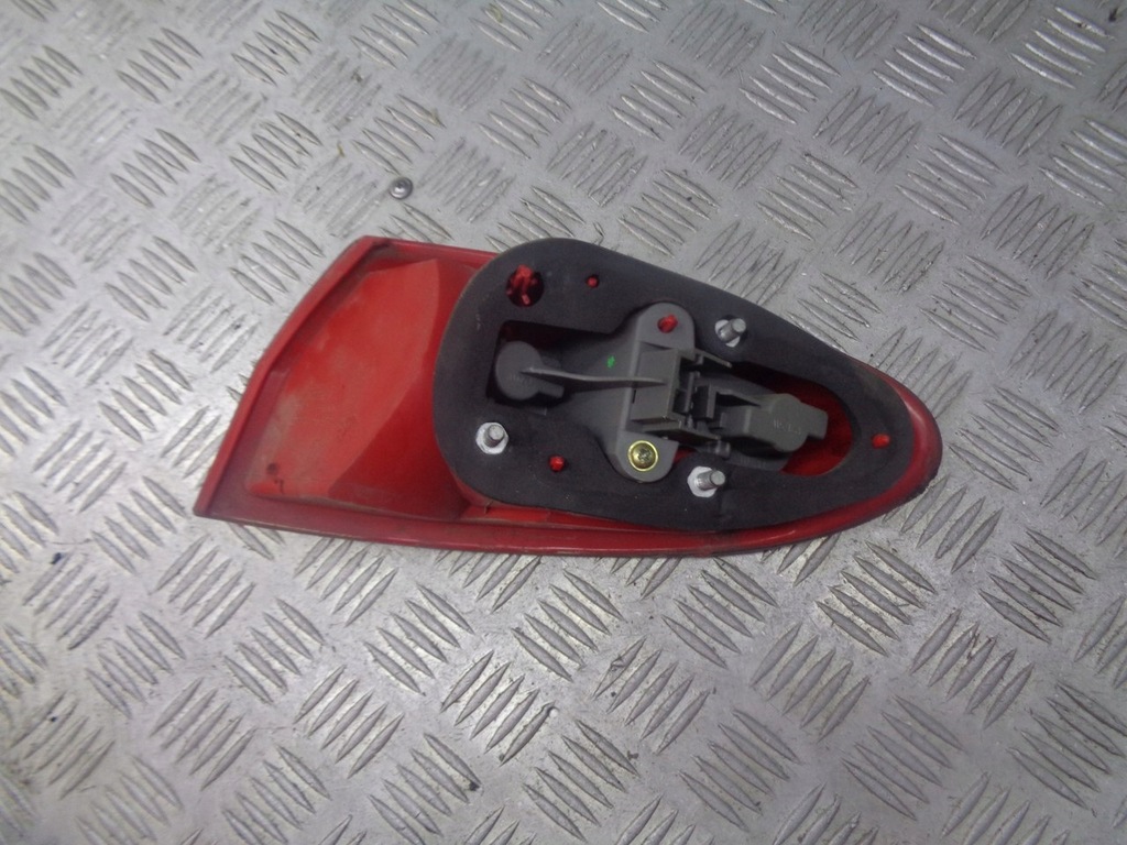 фото №2, Лампа левая задняя alfa romeo 147