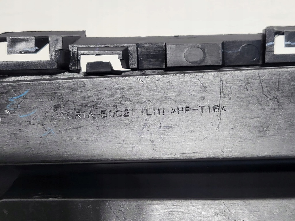 фото №6, Решётка бампера левый перед mazda 6 gg gr1a50c21