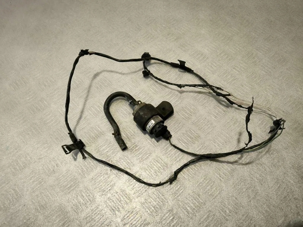 Купить Насос перекачивающий adblue 7421234 bmw 3 g20 5 g30 x3 g01 x5 f15 x4 g02 g14