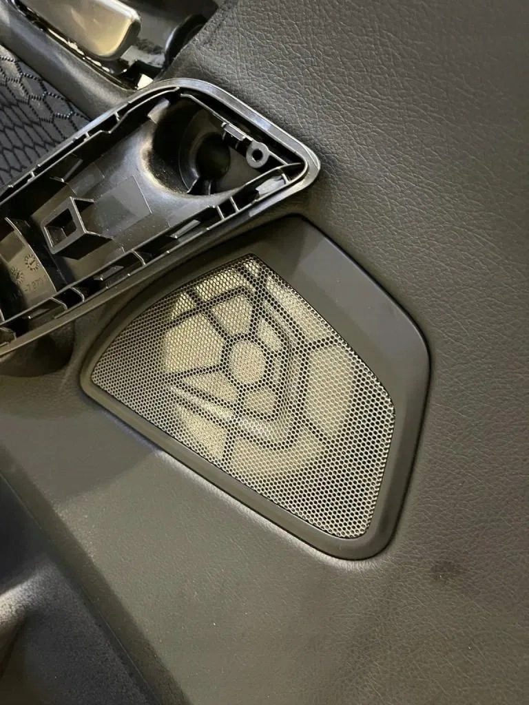 фото №9, Сиденья обивка bmw 1 f21 alcantara электрика память harman