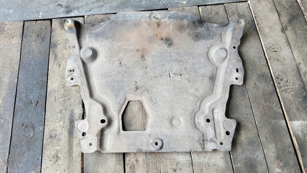 фото №1, V70 iii 2.0d захист pod двигун підлога ag9n-6p013-ba