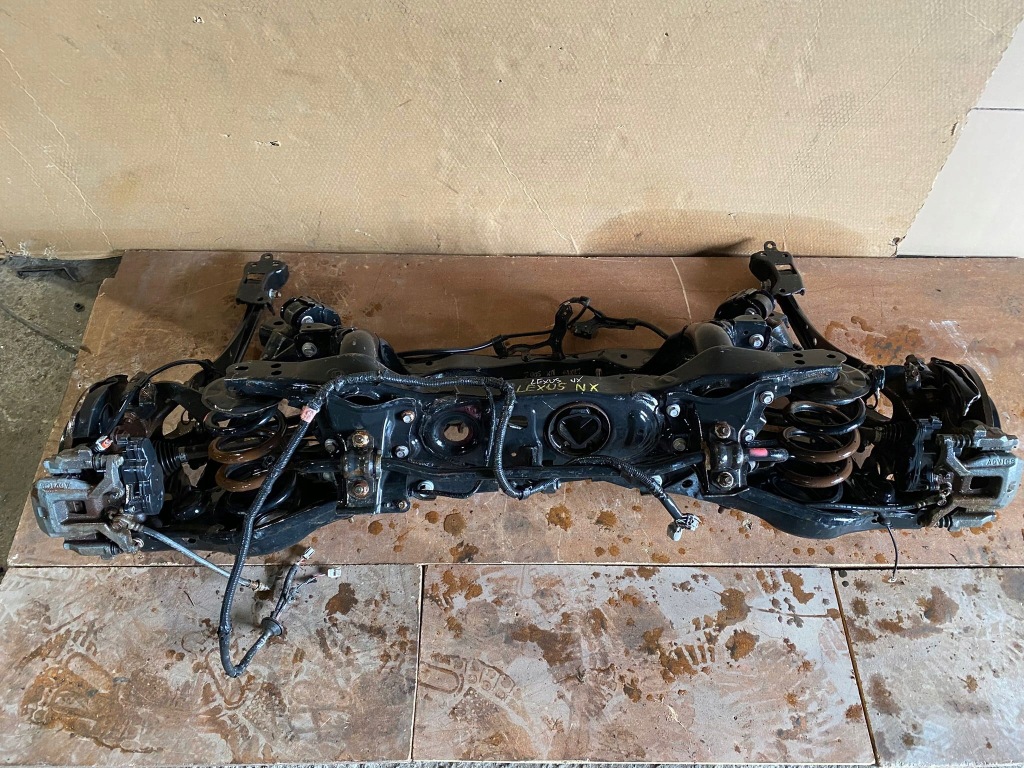 Купить Lexus nx300 подвеска ось задний  задние